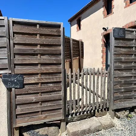 Gite O Petit Bouchon A 10 Min Du Puy Du Fou Sevremont Exterior foto